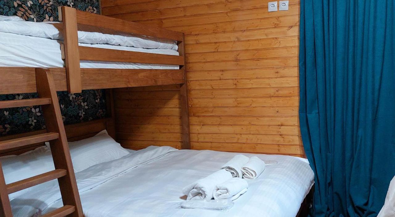 Guesthouse And Cottage Nicolo Казбеги Екстериор снимка