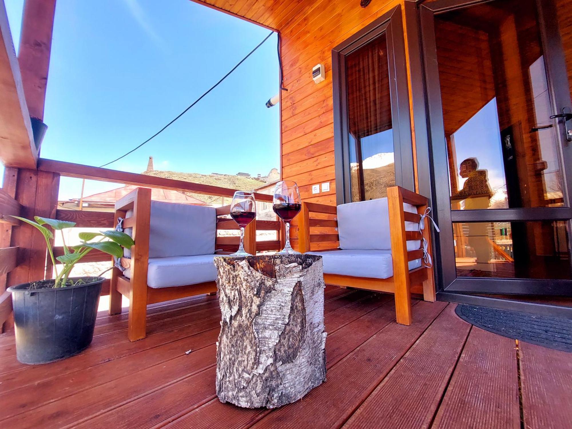 Guesthouse And Cottage Nicolo Казбеги Стая снимка